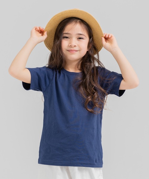 chil2（チルツー）の「綿100％ 無地 半袖Tシャツ（Tシャツ/カットソー・キッズ・ベージュ/オートミール/ミント/ネイビー/パープル/ラベンダー/イエロー/オレンジ/ホワイト/グリーン/ライトグリーン/レッド/ブラック/カーキ/サックスブルー/スモークピンク/チャコールグレー/クリーム/ブルー/グレイッシュブルー・80ｃｍ/90cm/100cm/110cm/120cm/130cm/140cm/150cm/160cm）」の11枚目の写真