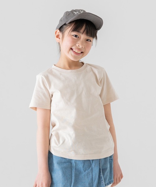 chil2（チルツー）の「綿100％ 無地 半袖Tシャツ（Tシャツ/カットソー・キッズ・ベージュ/オートミール/ミント/ネイビー/パープル/ラベンダー/イエロー/オレンジ/ホワイト/グリーン/ライトグリーン/レッド/ブラック/カーキ/サックスブルー/スモークピンク/チャコールグレー/クリーム/ブルー/グレイッシュブルー・80ｃｍ/90cm/100cm/110cm/120cm/130cm/140cm/150cm/160cm）」の5枚目の写真
