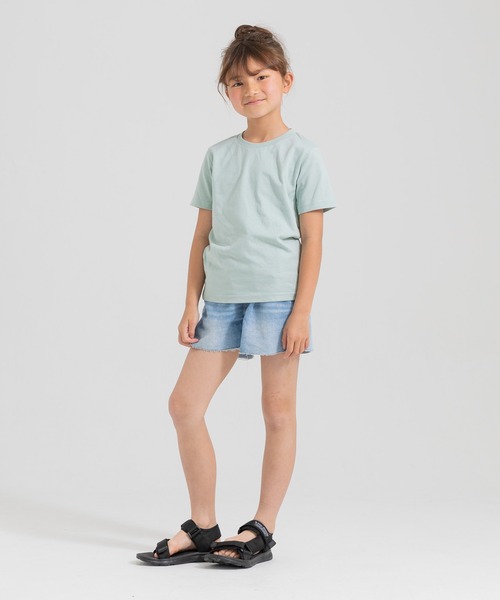 chil2（チルツー）の「綿100％ 無地 半袖Tシャツ（Tシャツ/カットソー・キッズ・ベージュ/オートミール/ミント/ネイビー/パープル/ラベンダー/イエロー/オレンジ/ホワイト/グリーン/ライトグリーン/レッド/ブラック/カーキ/サックスブルー/スモークピンク/チャコールグレー/クリーム/ブルー/グレイッシュブルー・80ｃｍ/90cm/100cm/110cm/120cm/130cm/140cm/150cm/160cm）」の22枚目の写真