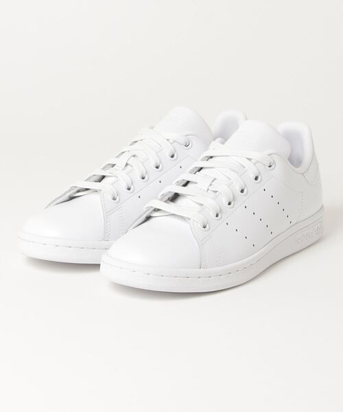 adidas(アディダス)の「adidas STAN SMITH アディダス スタンスミス(スニーカー・メンズ・ホワイト/ホワイト×ゴールド・23cm/23.5cm/24cm/24.5cm/25cm/25.5cm/26cm/26.5cm/27cm/27.5cm/28cm/22cm/22.5cm/28.5cm/29cm)」の1枚目の写真