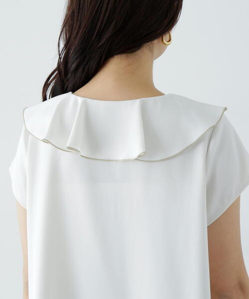 N.(N. Natural Beauty Basic)(エヌエヌナチュラルビューティーベーシック)の「バイカラーフレアブラウス(シャツ/ブラウス・レディース・オフホワイト/チャコールグレー/ライトグリーン・MEDIUM)」の6枚目の写真