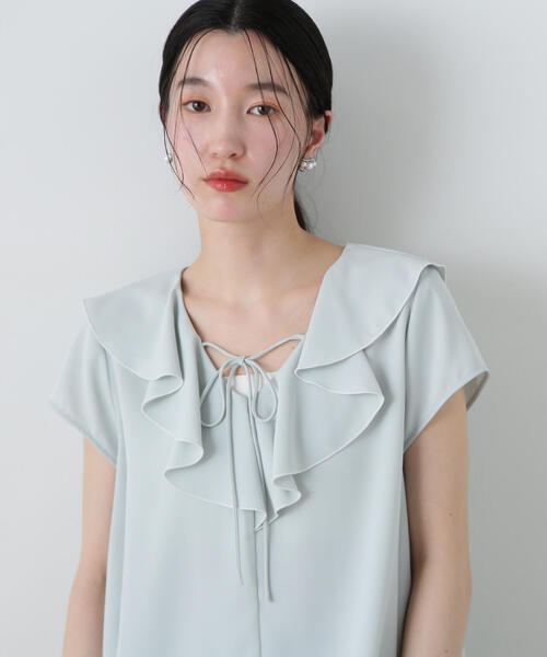 N.(N. Natural Beauty Basic)(エヌエヌナチュラルビューティーベーシック)の「バイカラーフレアブラウス(シャツ/ブラウス・レディース・オフホワイト/チャコールグレー/ライトグリーン・MEDIUM)」の8枚目の写真