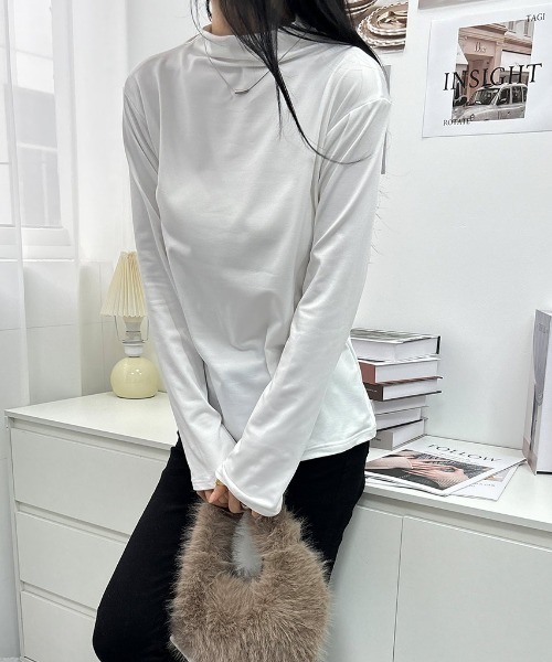 maison de LATIR(メゾンドラティール)の「滑らか快適肌さわりがいい。首元はリラックスにハイネックヒートトップス(Tシャツ/カットソー・レディース・ブラウン系その他/ブラック/ブラウン/ホワイト系その他/ブラック系その他/ホワイト/ベージュ・L/M/XL)」の11枚目の写真