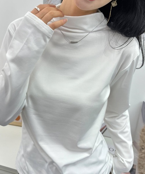 maison de LATIR(メゾンドラティール)の「滑らか快適肌さわりがいい。首元はリラックスにハイネックヒートトップス(Tシャツ/カットソー・レディース・ブラウン系その他/ブラック/ブラウン/ホワイト系その他/ブラック系その他/ホワイト/ベージュ・L/M/XL)」の8枚目の写真