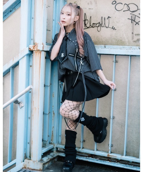TRAVAS TOKYO/トラバス トーキョー』ネクタイ付き半袖シャツ