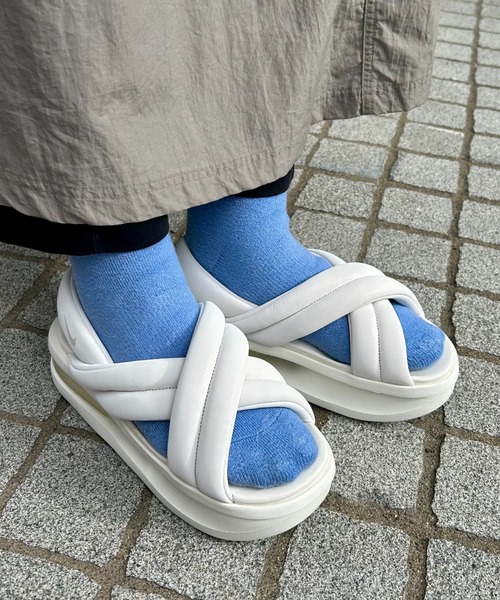 即発★人気モデル★NIKE★W AIR MAX ISLA SANDAL★FJ5929-100 セール】W AIR MAX ISLA SANDAL FJ5929-100（サンダル）｜NIKE