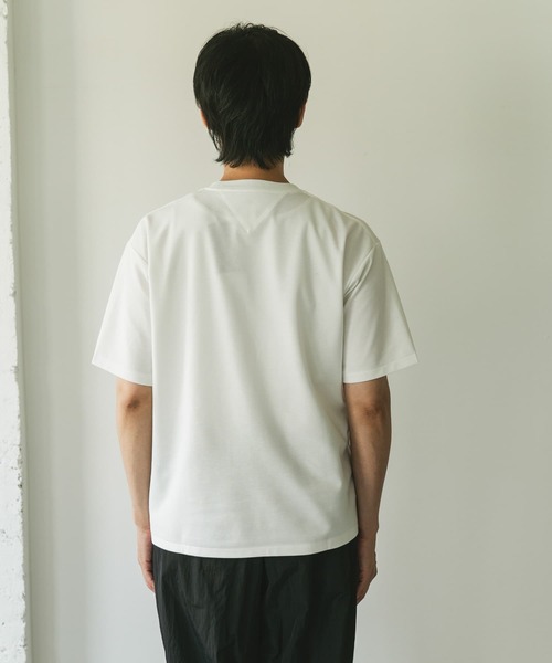 URBAN RESEARCH DOORS（アーバンリサーチドアーズ）の「『Sサイズ/WEB限定』ポンチポケットショートスリーブTシャツ（Tシャツ/カットソー・メンズ・スミクロ/ネイビー/ホワイト/ライトグレー/ライトピンク・SMALL/MEDIUM/LARGE/X-LARGE）」の16枚目の写真