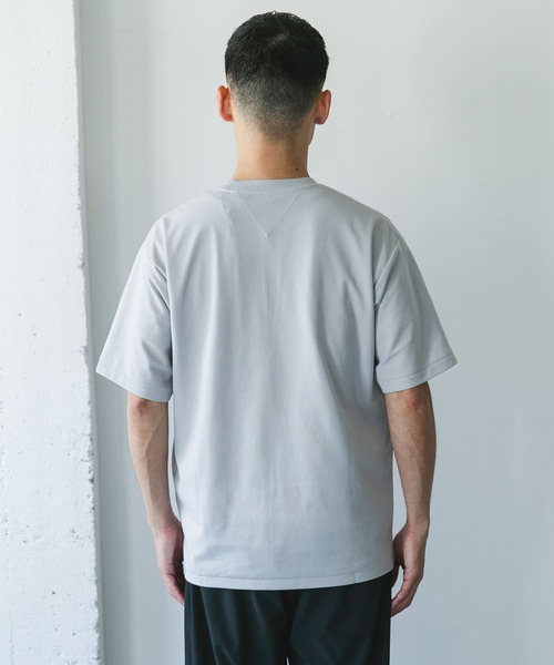 URBAN RESEARCH DOORS（アーバンリサーチドアーズ）の「『Sサイズ/WEB限定』ポンチポケットショートスリーブTシャツ（Tシャツ/カットソー・メンズ・スミクロ/ネイビー/ホワイト/ライトグレー/ライトピンク・SMALL/MEDIUM/LARGE/X-LARGE）」の19枚目の写真