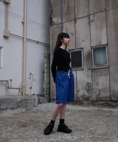BEAVER(ビーバー)の「B omnivore/ビーオムニボー DENIM WIDE SHORTS デニムワイドショーツ(その他パンツ・メンズ・ブラック/ブルー・M/L)」の8枚目の写真