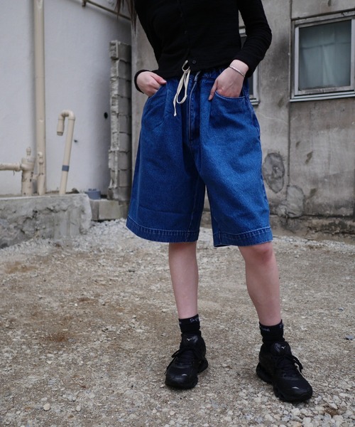 BEAVER(ビーバー)の「B omnivore/ビーオムニボー DENIM WIDE SHORTS デニムワイドショーツ(その他パンツ・メンズ・ブラック/ブルー・M/L)」の3枚目の写真