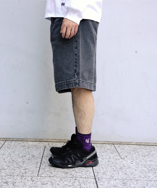 BEAVER(ビーバー)の「B omnivore/ビーオムニボー DENIM WIDE SHORTS デニムワイドショーツ(その他パンツ・メンズ・ブラック/ブルー・M/L)」の13枚目の写真
