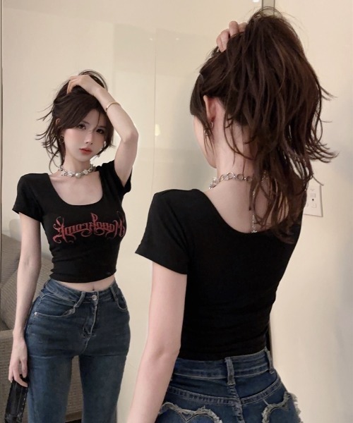 lilful(リルフル)の「Uネック フロントレタリングロゴプリント ショート丈ピチT(Tシャツ/カットソー・レディース・ホワイト/ブラック・S/M)」の19枚目の写真