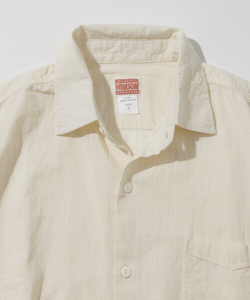 HINSON（ヒンソン）の「HINSON/ヒンソン レギュラーカラー ショートスリーブシャツ/シワ加工/リラックスフィット（シャツ/ブラウス・メンズ・ホワイト/ブラック/オフホワイト・MEDIUM/LARGE）」の5枚目の写真