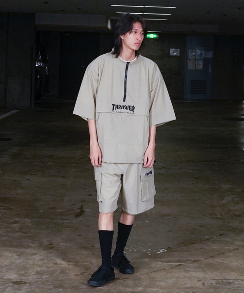 THRASHER(スラッシャー)の「S/S NYLON ANORAK HALF ZIP / スラッシャーナイロンハーフジップアノラックショートスリーブロゴプリント(その他アウター・メンズ・グレイッシュベージュ/ブラック/カーキ・LARGE/MEDIUM/X-LARGE)」の4枚目の写真
