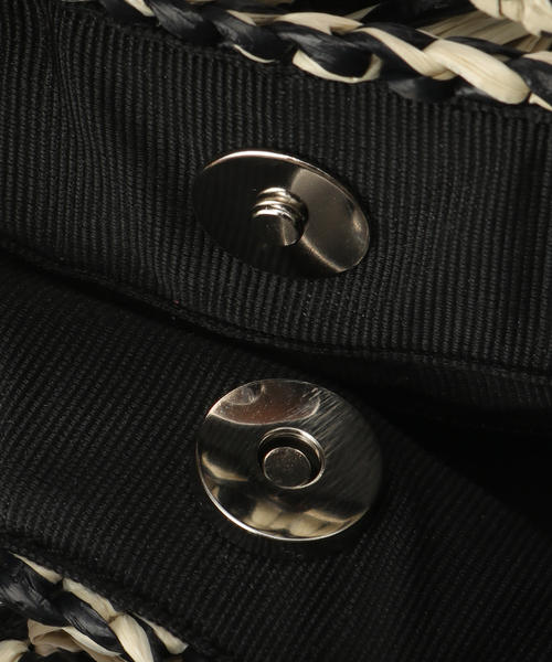 CATERINA BERTINI（カテリーナベルティーニ）の「【CATERINA BERTINI/カテリナ ベルティーニ】 チェーンショルダーバッグ（ショルダーバッグ・レディース・ベージュ/ネイビー・FREE）」の10枚目の写真