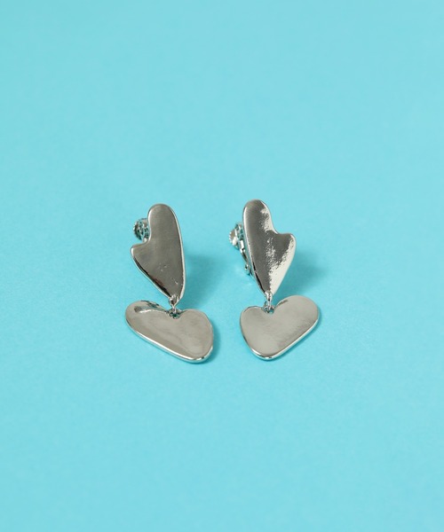 Monocoro toppi（モノコロトッピ）の「ニュアンス ハート ロング イヤリング（イヤリング・レディース・シルバー/ゴールド・フリー）」の8枚目の写真