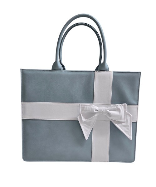 lilLilly（リルリリー）の「【両面デザイン】プレゼントボックスレザートートバッグ（ハンドバッグ・レディース・ブラック/ブルー/ホワイト/ピンク・FREE）」の13枚目の写真