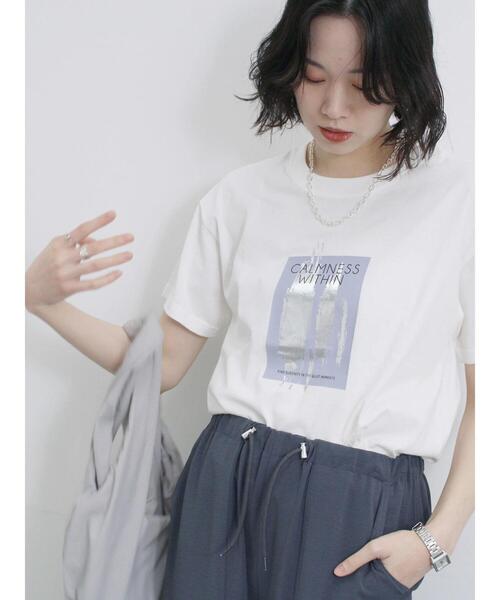 Samansa Mos2 blue（サマンサモスモスブルー）の「スクエア箔プリントTシャツ（Tシャツ/カットソー・レディース・オフホワイト/チャコールグレー/ホワイト・F）」の19枚目の写真