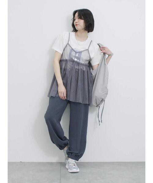 Samansa Mos2 blue（サマンサモスモスブルー）の「スクエア箔プリントTシャツ（Tシャツ/カットソー・レディース・オフホワイト/チャコールグレー/ホワイト・F）」の16枚目の写真