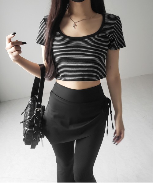 me+em select(ミームセレクト)の「※※【 2color 】ピンボーダースクエアネックショートTシャツ / pin border square neck short T-shirt(Tシャツ/カットソー・レディース・ブラック/ホワイト・FREE)」の16枚目の写真