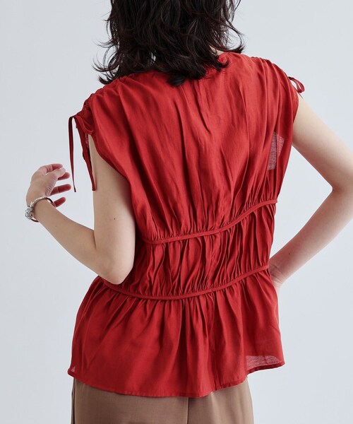 GALLEST(ギャレスト)の「ギャザースリーブレスブラウス(シャツ/ブラウス・レディース・ホワイト/ダークブラウン/チャコールグレー・38)」の19枚目の写真