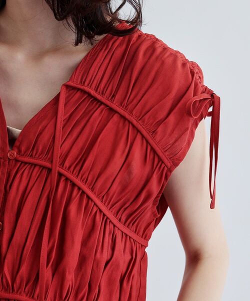 GALLEST(ギャレスト)の「ギャザースリーブレスブラウス(シャツ/ブラウス・レディース・ホワイト/ダークブラウン/チャコールグレー・38)」の20枚目の写真