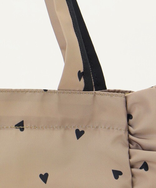 TOCCA（トッカ）の「DANCING LOVE FRILL SUBBAG サブバッグ（エコバッグ/サブバッグ・レディース・スカイブルー系/ベージュ系/ネイビー系/ブラック系/レッド系・F）」の11枚目の写真