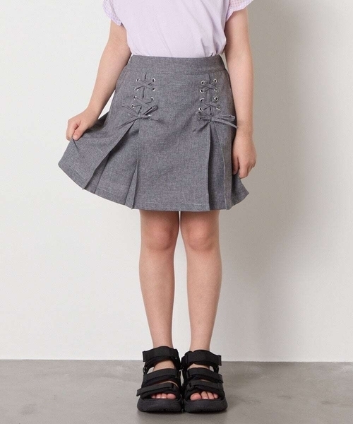 a.v.v（アーヴェヴェ）の「[120-160]［インパン付］フロントレースアップスカート（スカート・キッズ・ブラック/グレー・120/130/140/150/160）」の6枚目の写真
