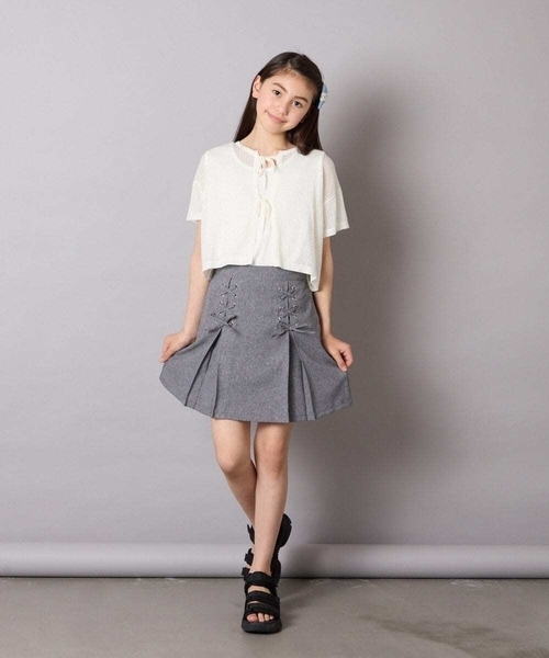 a.v.v（アーヴェヴェ）の「[120-160]［インパン付］フロントレースアップスカート（スカート・キッズ・ブラック/グレー・120/130/140/150/160）」の14枚目の写真