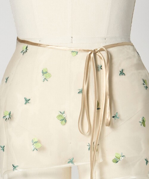 LOEFF（ロエフ）の「＜LOEFF＞モヒート エンブロイダリー サロン（ストール/ショール・レディース・ベージュ・FREE）」の3枚目の写真