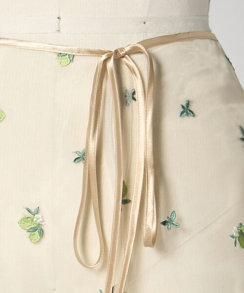 LOEFF（ロエフ）の「＜LOEFF＞モヒート エンブロイダリー サロン（ストール/ショール・レディース・ベージュ・FREE）」の6枚目の写真