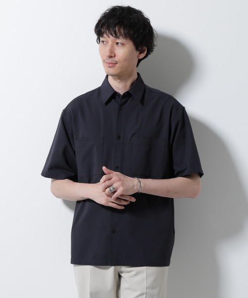 NANO universe(ナノユニバース)の「DotAir(R)ミニホールストレッチシャツ半袖/吸水速乾(セットアップ可)(シャツ/ブラウス・メンズ・ダークネイビー/ダークグレー・L/M/S)」の2枚目の写真