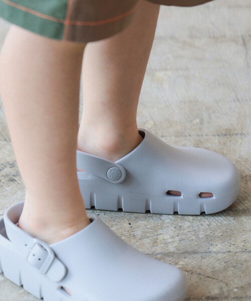 BIRKENSTOCK（ビルケンシュトック）の「BIRKENSTOCK / Birki Flow Kids EVA サンダル（15～22cm）（サンダル・キッズ・ライトグレー/ブラック・17cm/18.5cm/19㎝/21cm/22cm）」の3枚目の写真