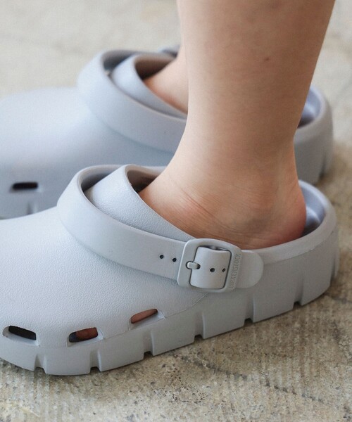 BIRKENSTOCK（ビルケンシュトック）の「BIRKENSTOCK / Birki Flow Kids EVA サンダル（15～22cm）（サンダル・キッズ・ライトグレー/ブラック・17cm/18.5cm/19㎝/21cm/22cm）」の4枚目の写真