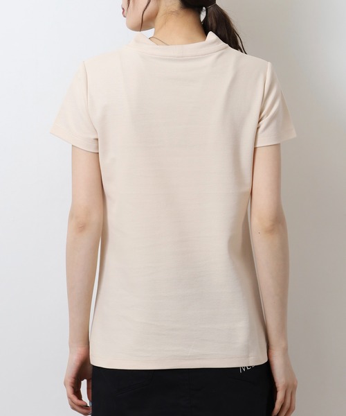 CECIL McBEE(セシルマクビー)の「FLOWER LOGO MOCK NECK(Tシャツ/カットソー・レディース・ベージュ/ホワイト・2(M)/1(S))」の4枚目の写真