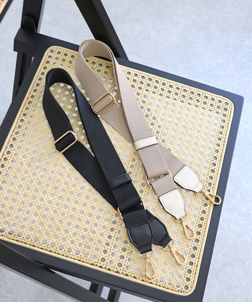 MIAN （ミアン）の「テープショルダーベルト（ショルダーバッグ・レディース・グレイッシュベージュ/ブラック・FREE）」の5枚目の写真