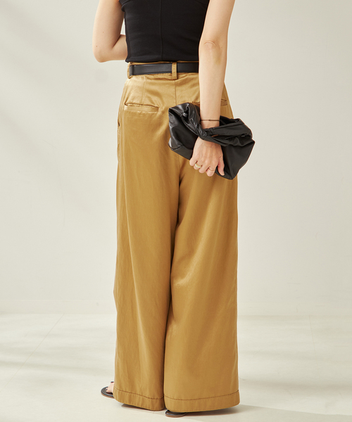 plage（プラージュ）の「R’IAM キュプラ ワイドパンツ（その他パンツ・レディース・ベージュ/ブラック・38/36/34）」の3枚目の写真