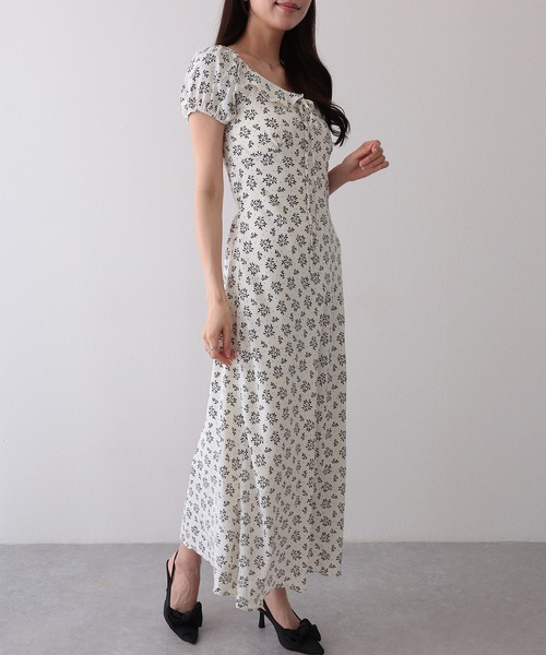 Lace Ladies(レースレディース)の「花柄 Vネック パフスリーブ ロング ワンピース(ワンピース・レディース・アイボリー/ブラック・M)」の9枚目の写真