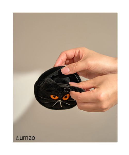 Cosme Kitchen(コスメキッチン)の「【販売終了】Cosme Kitchen / <umao>ぬいぐるみポーチ(くろねこ)(その他ビューティーグッズ・レディース・その他・FREE)」の4枚目の写真