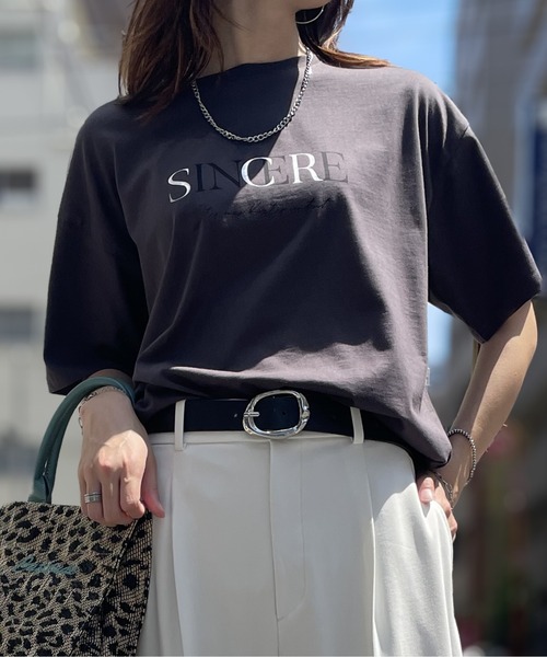 ikka(イッカ)の「ロゴフォトプリントT(Tシャツ/カットソー・レディース・ホワイト/ピンク/チャコール/ミント/その他1/オフホワイト・M/L/S)」の3枚目の写真