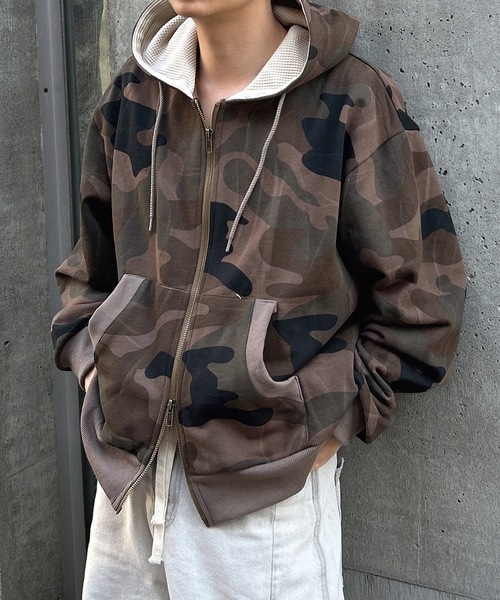 MandO（Auntie Rosa）（エムオー）の「ウッドランドカモダブルフェイスジップパーカー（パーカー・メンズ・ブラウン/ベージュ・LARGE/MEDIUM）」の20枚目の写真