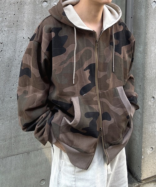MandO（Auntie Rosa）（エムオー）の「ウッドランドカモダブルフェイスジップパーカー（パーカー・メンズ・ブラウン/ベージュ・LARGE/MEDIUM）」の22枚目の写真