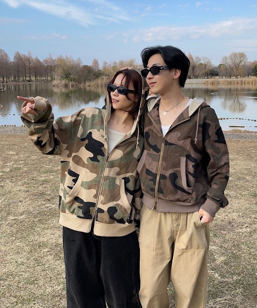 MandO（Auntie Rosa）（エムオー）の「ウッドランドカモダブルフェイスジップパーカー（パーカー・メンズ・ブラウン/ベージュ・LARGE/MEDIUM）」の13枚目の写真