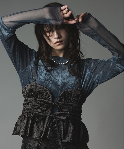 W:Huku（フーク）の「スリーブ 切り替え メッシュ ベロア トップス / Mesh Sleeve Sheer Velour Top（Tシャツ/カットソー・レディース・ブラック/ブルー系/ブラウン/オフホワイト・FREE）」の4枚目の写真