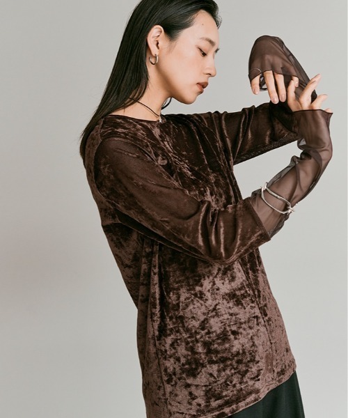 W:Huku（フーク）の「スリーブ 切り替え メッシュ ベロア トップス / Mesh Sleeve Sheer Velour Top（Tシャツ/カットソー・レディース・ブラック/ブルー系/ブラウン/オフホワイト・FREE）」の7枚目の写真