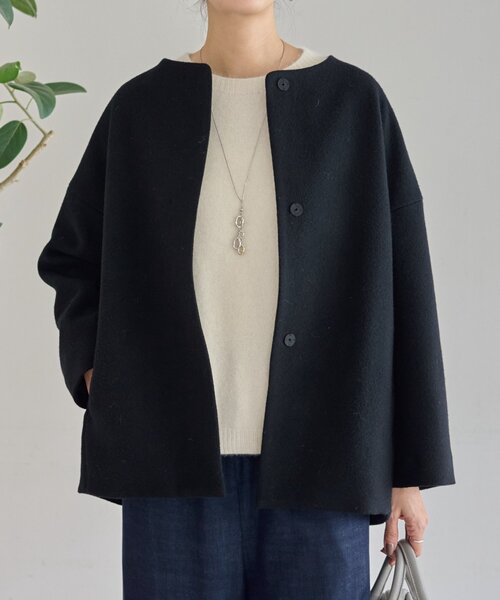 極美品 ビアズリー 圧縮ウール ノーカラーショートコート グレー フリーサイズ セール】《11/20(木)12：00新色予約開始》後ろぷっくりウールショート