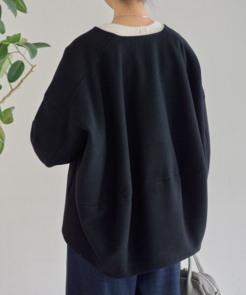 に*あ様 BEARDSLEY 後ろぷっくりウールショートコート セール】後ろぷっくりウールショートコート（ノーカラーコート