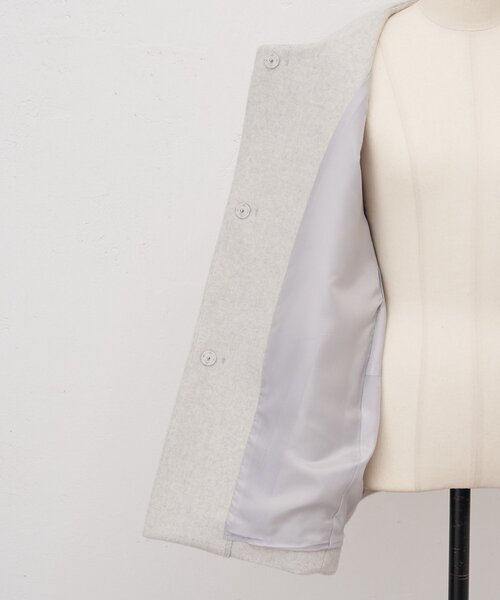 後ろぷっくりウールショートコート（ノーカラーコート）｜BEARDSLEY