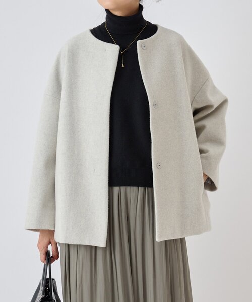 後ろぷっくりウールショートコート（ノーカラーコート）｜BEARDSLEY