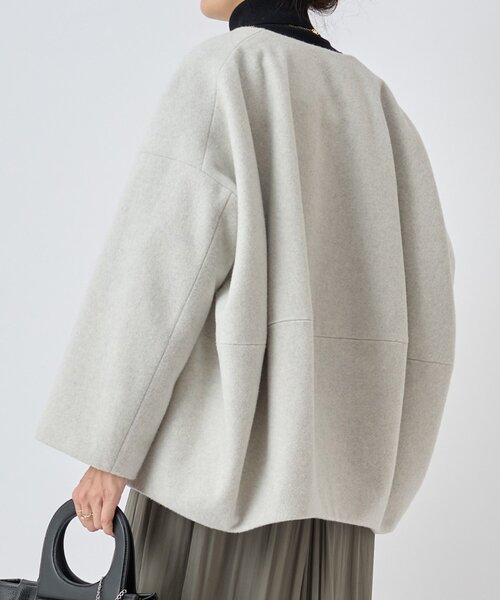 BEARDSLEY（ビアズリー）の「後ろぷっくりウールショートコート（ノー